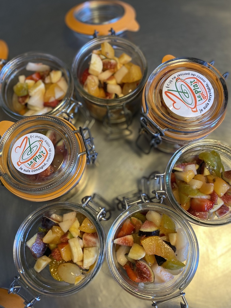 Mercredi et jeudi: Salade de fruits frais de saison