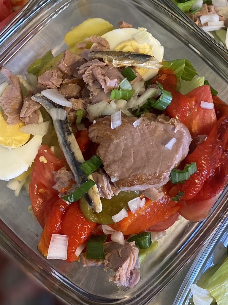 Vendredi : Salade catalane au thon rouge frais