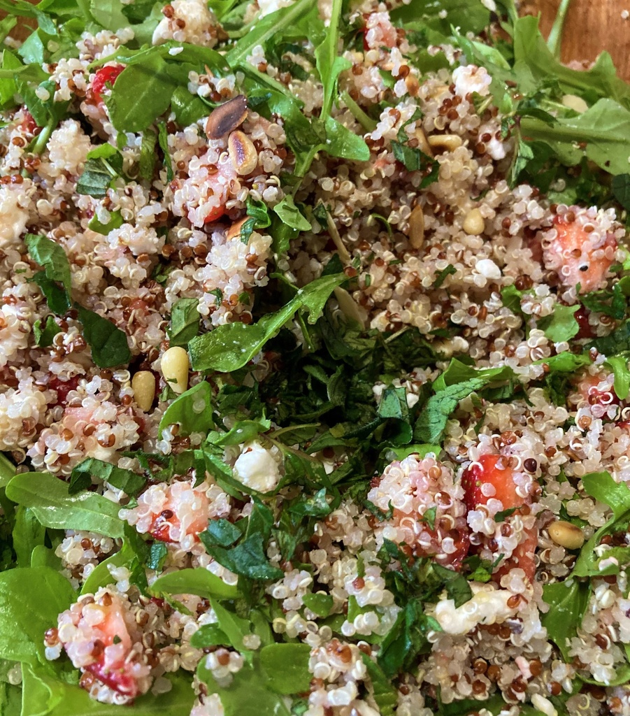 Jeudi ou vendredi : Salade de céréales, pêches, roquette et feta
